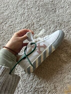 Off-White White Canvas Platform Sneaker with Pink Arrow